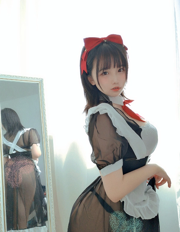 女仆 - 阿半今天很开心